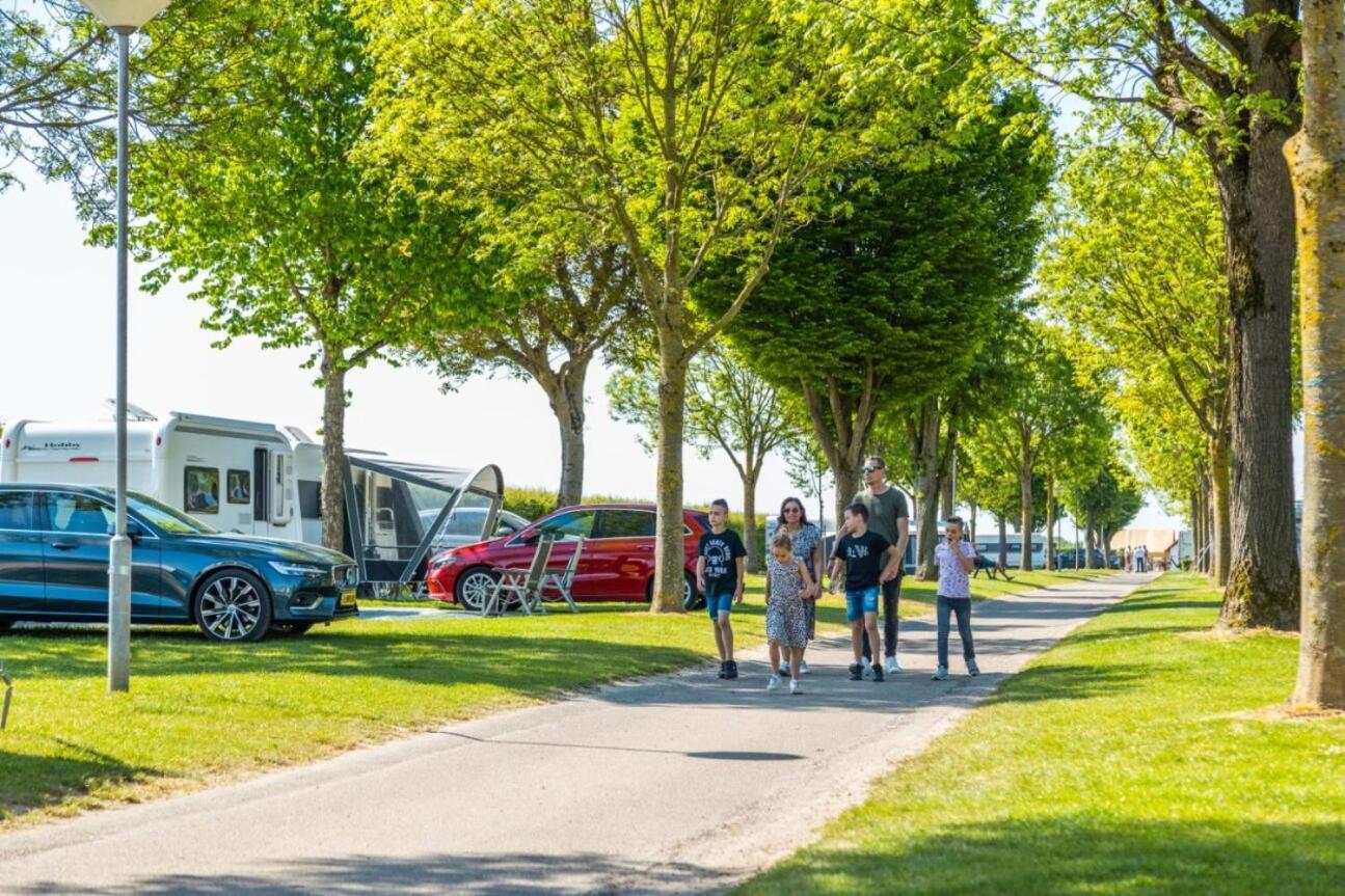 ホテル Europarcs Poort Van Maastricht ベルグ・エン・テルブレイト エクステリア 写真